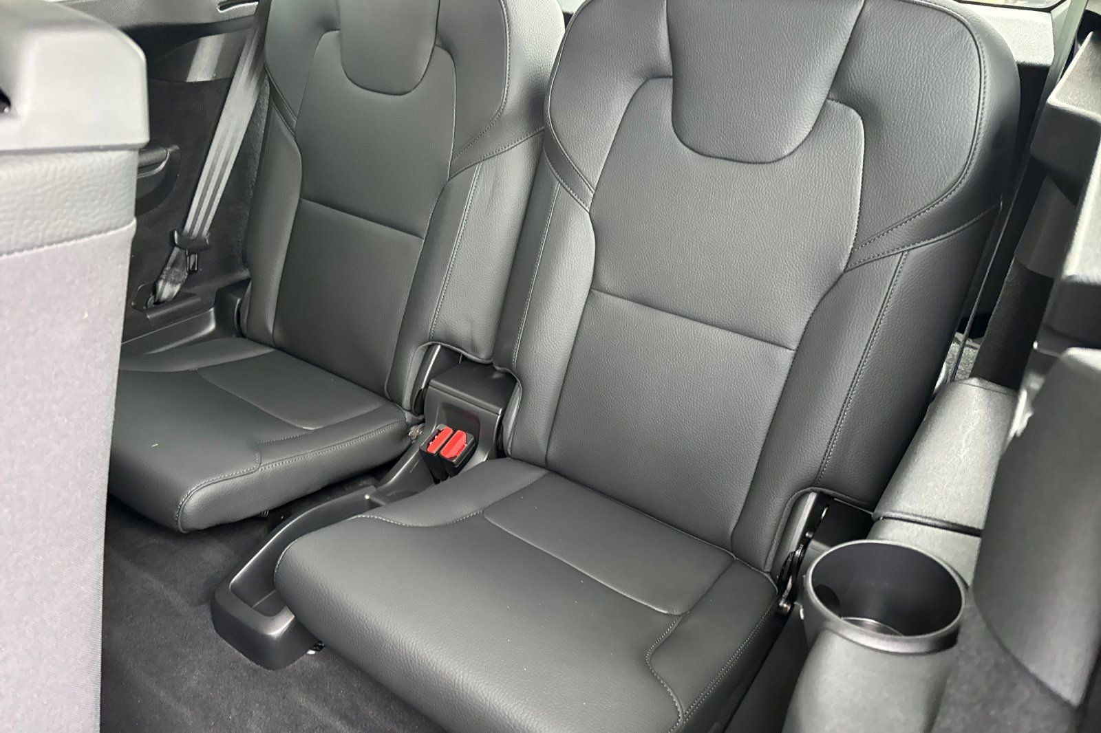 2025 Volvo XC90 Plug-In Hybrid T8 Plus 7 Passenger