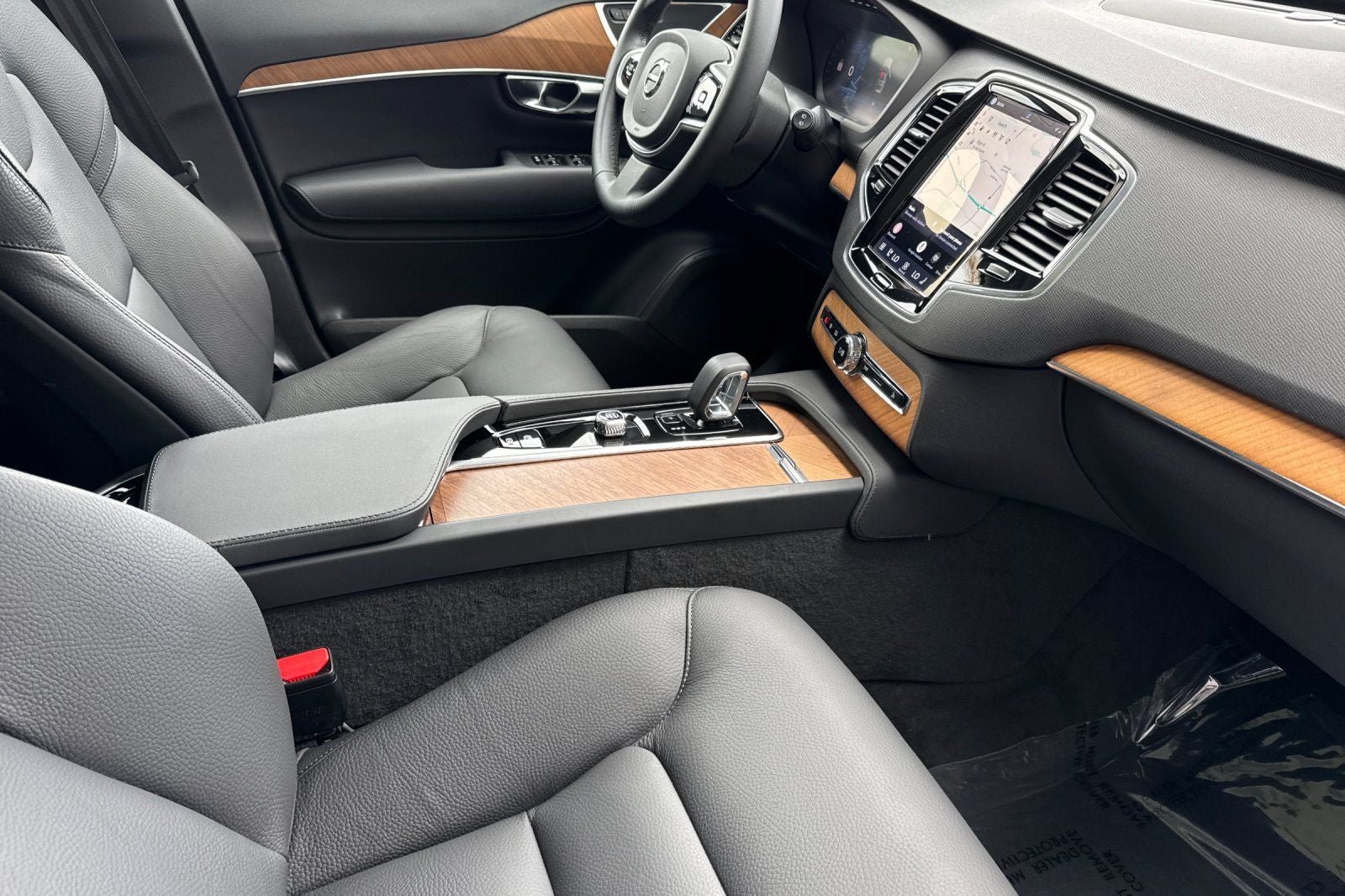 2025 Volvo XC90 Plug-In Hybrid T8 Plus 7 Passenger