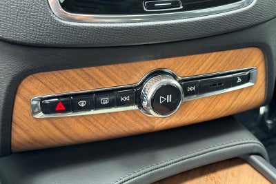 2025 Volvo XC90 Plug-In Hybrid T8 Plus 7 Passenger