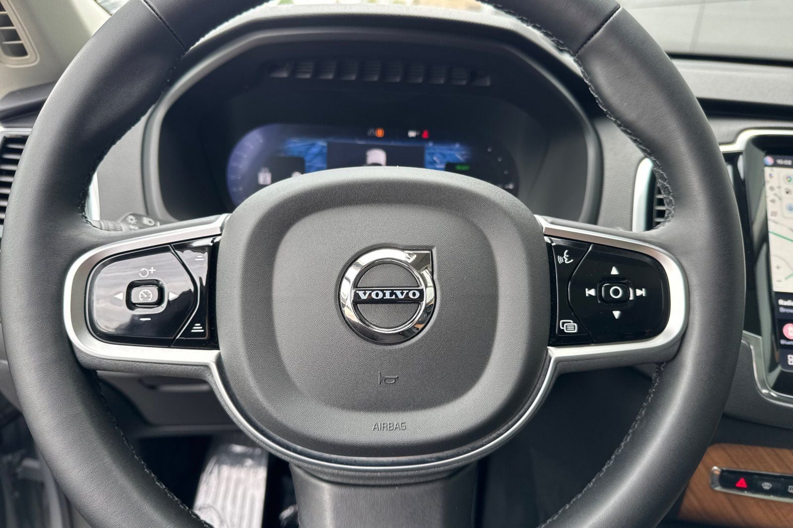 2025 Volvo XC90 Plug-In Hybrid T8 Plus 7 Passenger