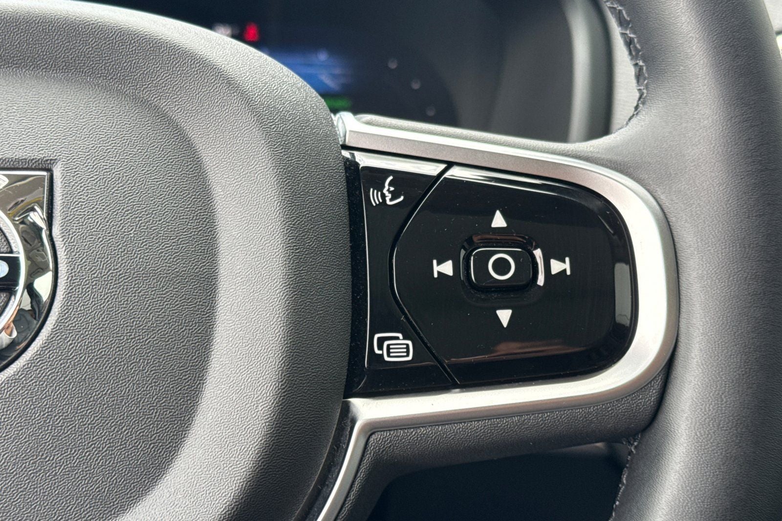 2025 Volvo XC90 Plug-In Hybrid T8 Plus 7 Passenger