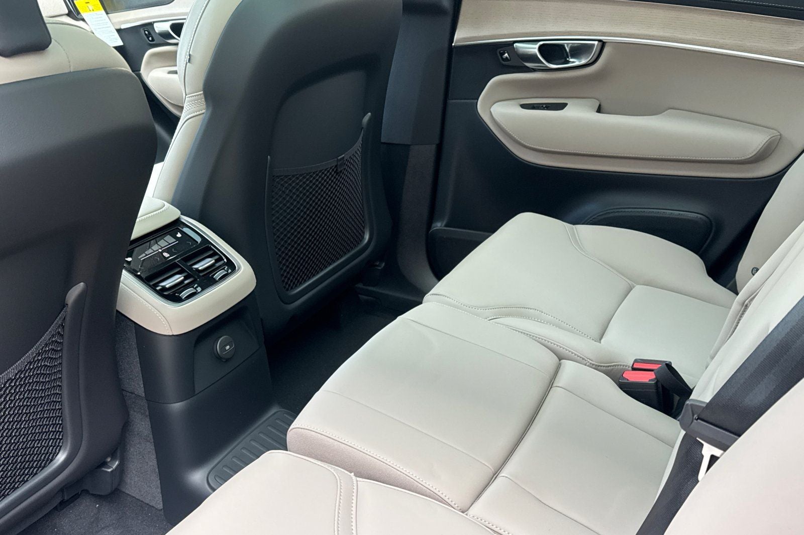 2026 Volvo XC90 Plug-In Hybrid T8 Plus 7 Passenger