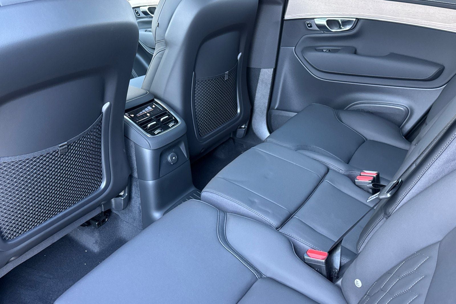 2026 Volvo XC90 Plug-In Hybrid T8 Plus 7 Passenger