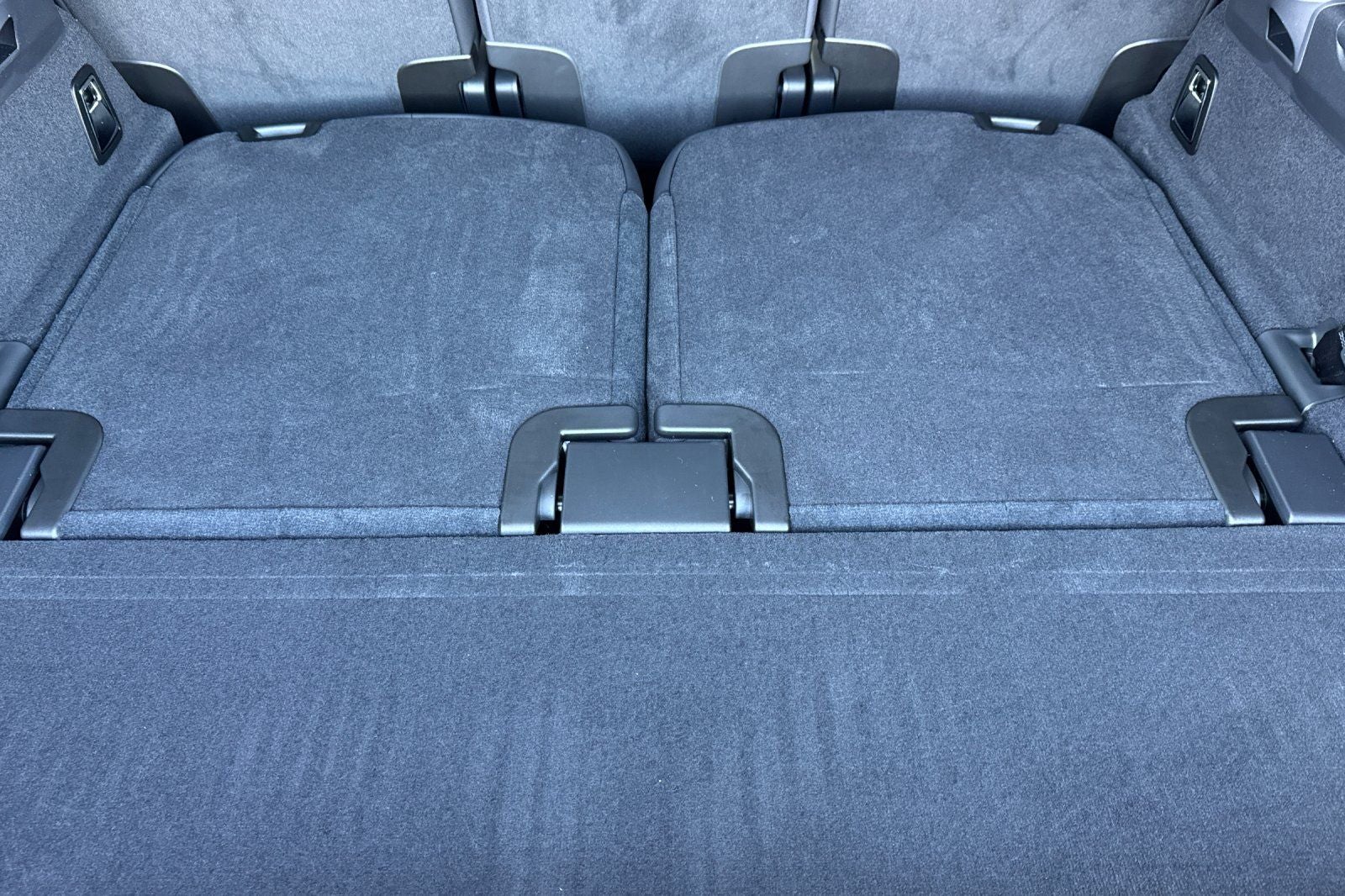 2026 Volvo XC90 Plug-In Hybrid T8 Plus 7 Passenger