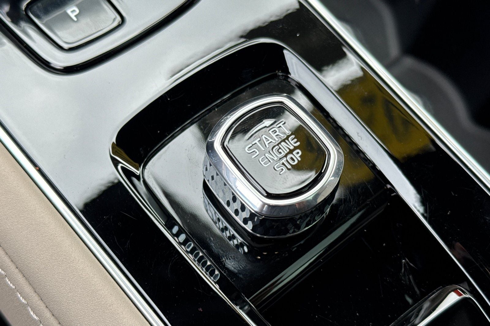 2026 Volvo XC90 Plug-In Hybrid T8 Plus 7 Passenger