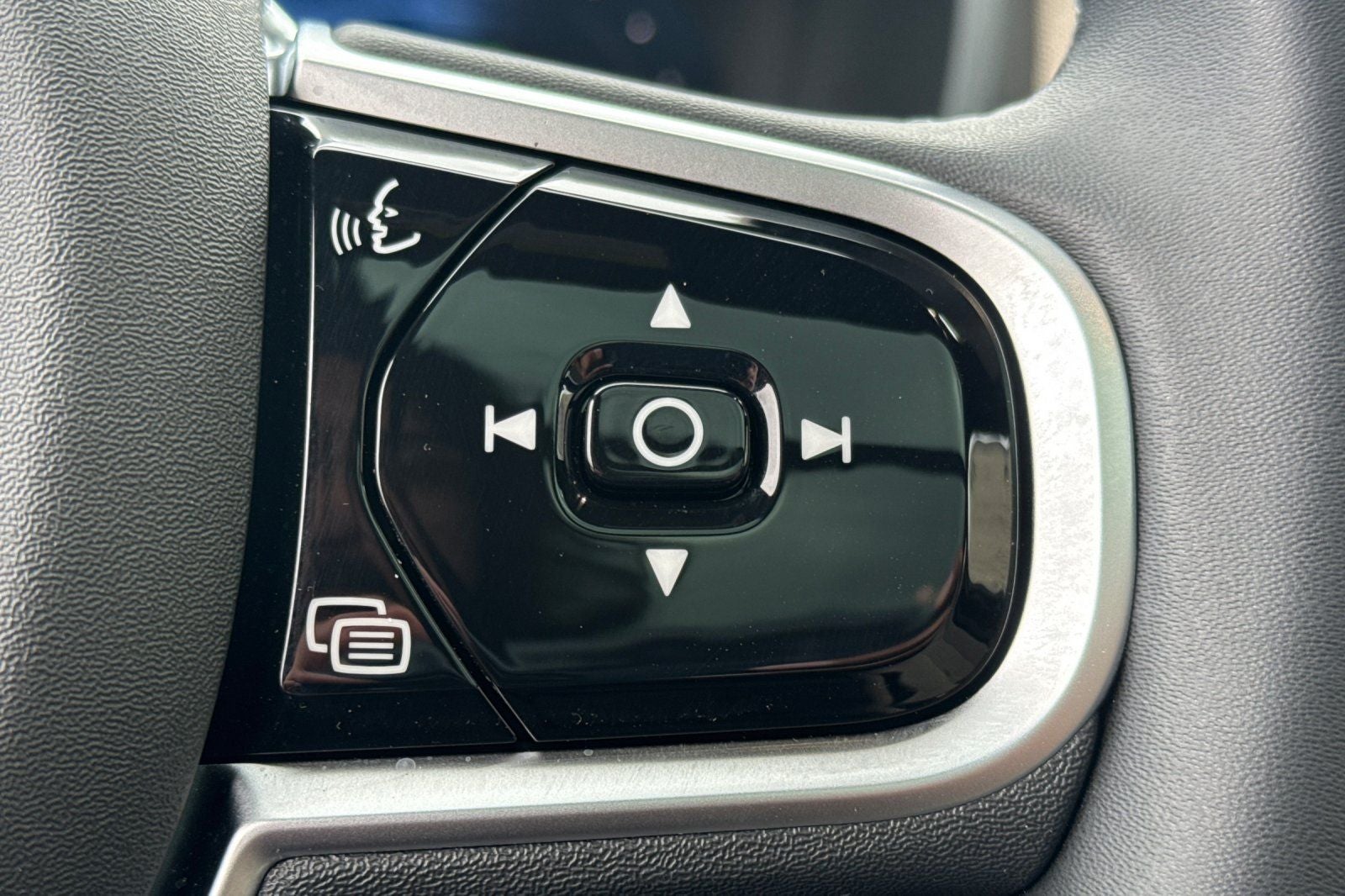 2026 Volvo XC90 Plug-In Hybrid T8 Plus 7 Passenger