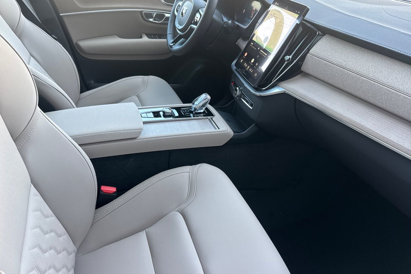 2026 Volvo XC90 Plug-In Hybrid T8 Plus 7 Passenger