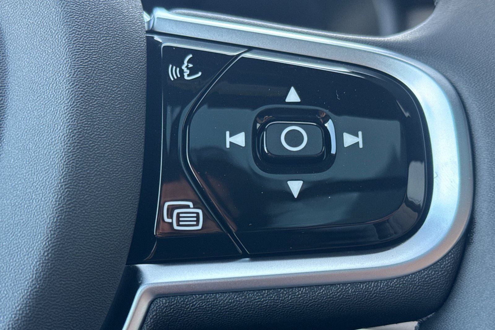 2026 Volvo XC90 Plug-In Hybrid T8 Plus 7 Passenger