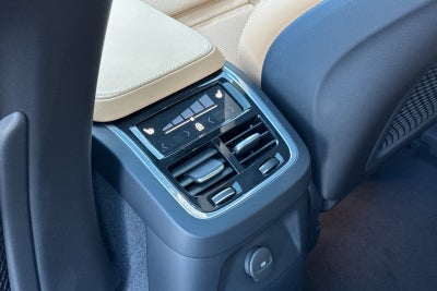 2025 Volvo XC90 Plug-In Hybrid T8 Ultra 7 Passenger