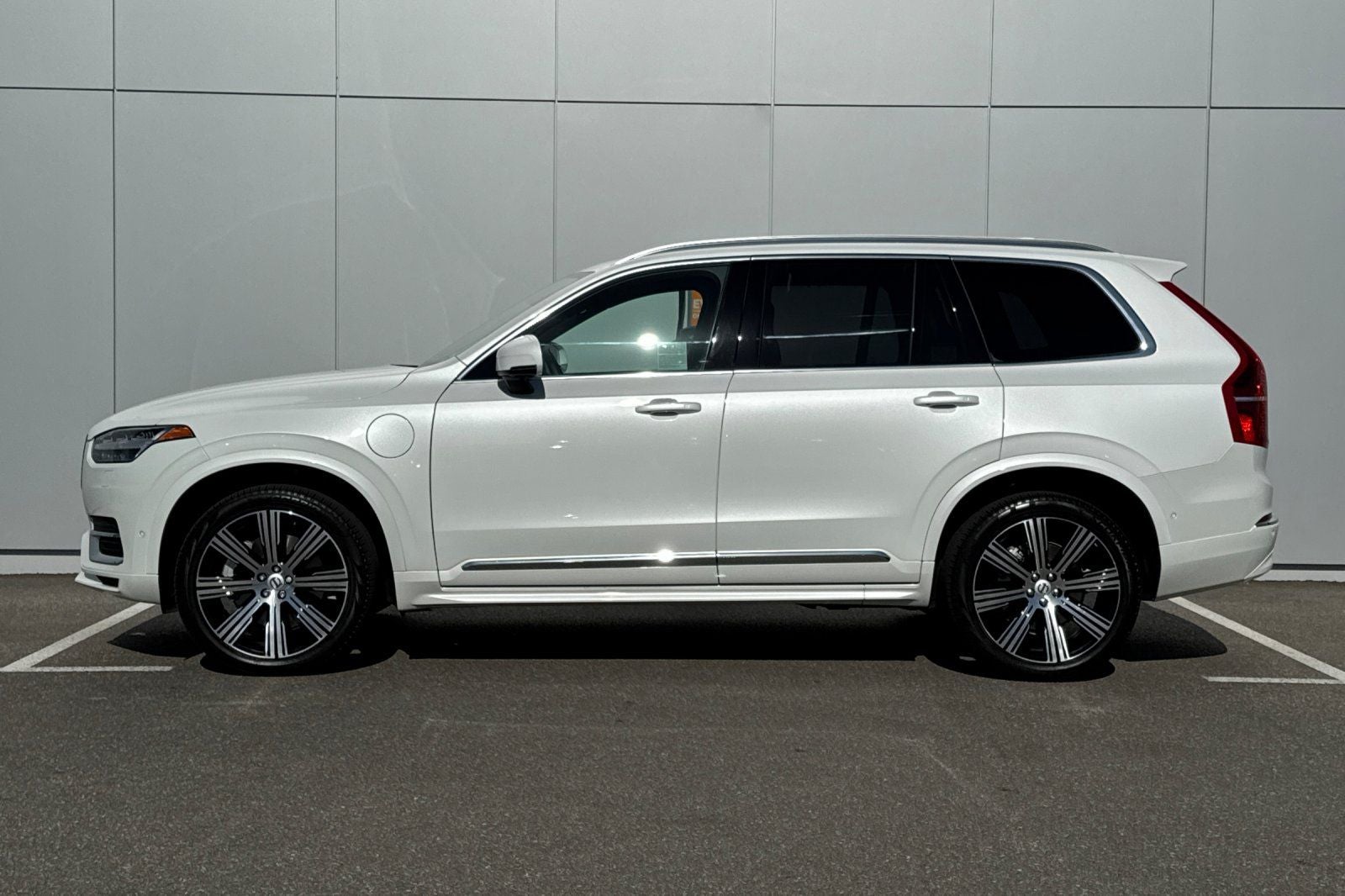 2025 Volvo XC90 Plug-In Hybrid T8 Ultra 7 Passenger
