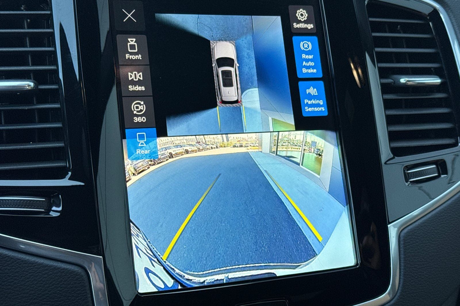 2025 Volvo XC90 Plug-In Hybrid T8 Ultra 7 Passenger
