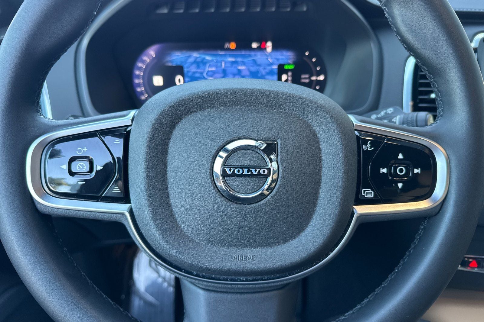 2025 Volvo XC90 Plug-In Hybrid T8 Ultra 7 Passenger