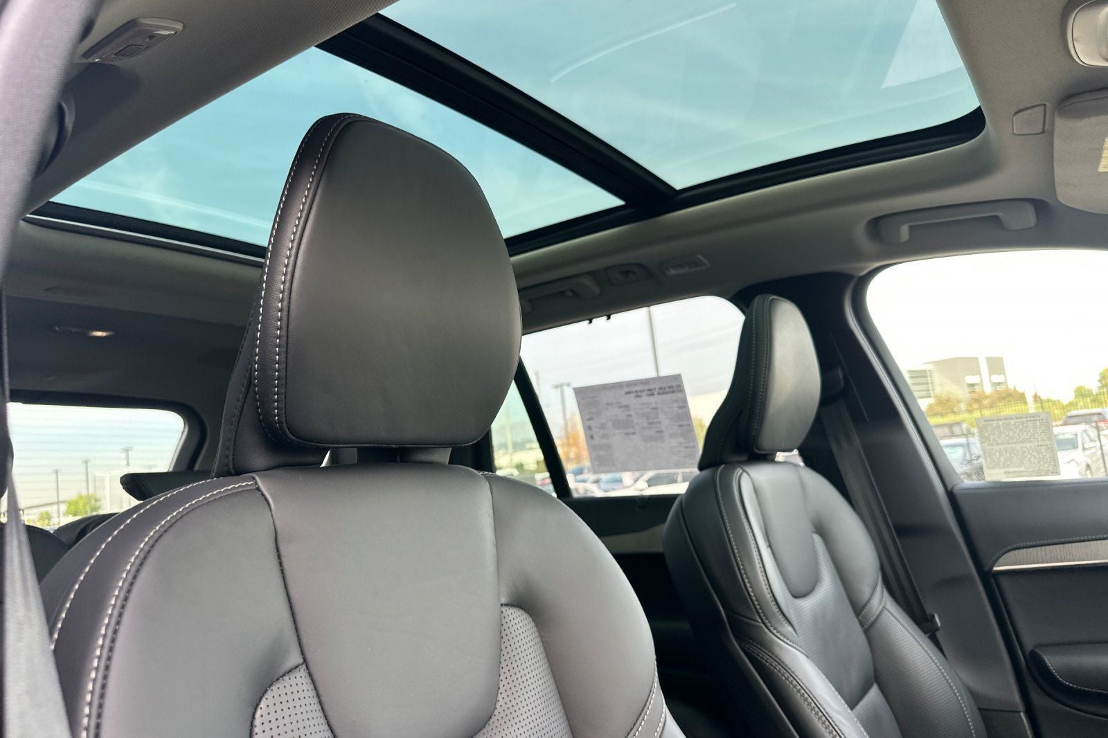 2025 Volvo XC90 Plug-In Hybrid T8 Ultra 7 Passenger