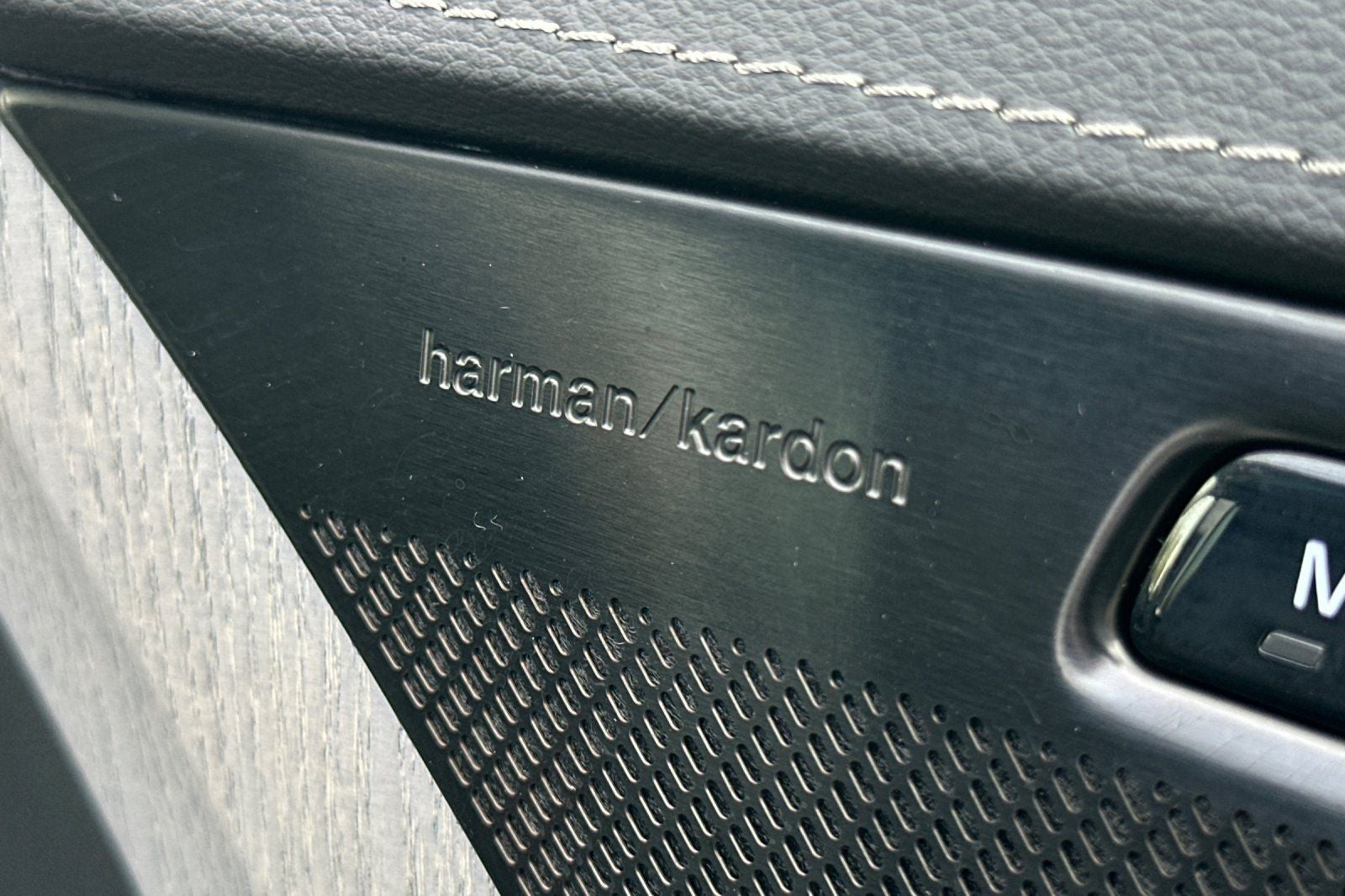 2025 Volvo XC90 Plug-In Hybrid T8 Ultra 7 Passenger