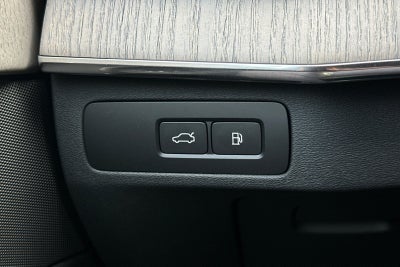 2025 Volvo XC90 Plug-In Hybrid T8 Ultra 7 Passenger
