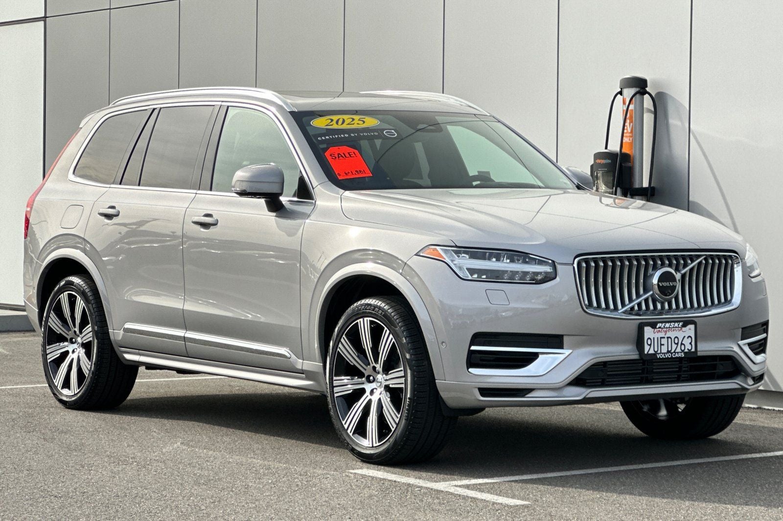 2025 Volvo XC90 Plug-In Hybrid T8 Ultra 7 Passenger