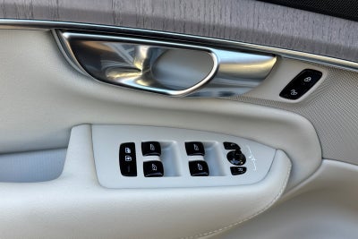 2026 Volvo XC90 Plug-In Hybrid T8 Ultra 7 Passenger