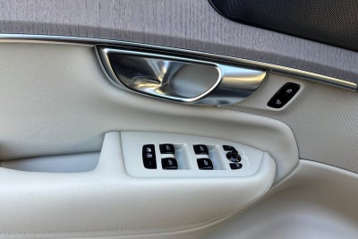 2026 Volvo XC90 Plug-In Hybrid T8 Ultra 7 Passenger