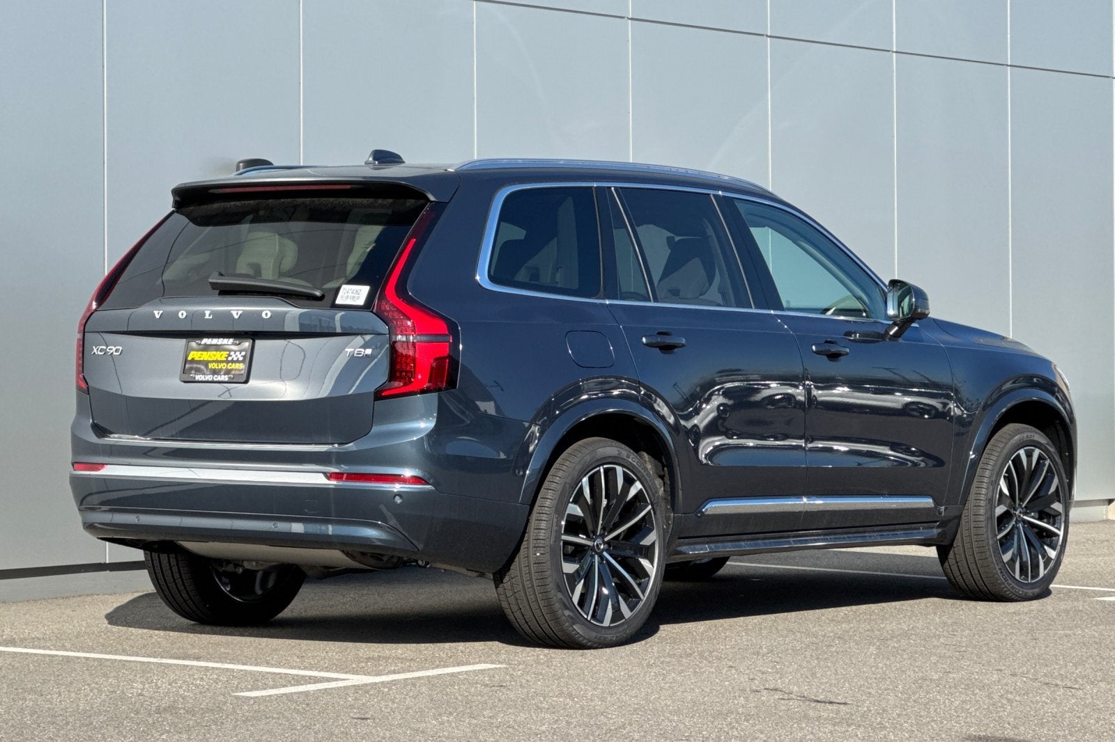 2026 Volvo XC90 Plug-In Hybrid T8 Ultra 7 Passenger