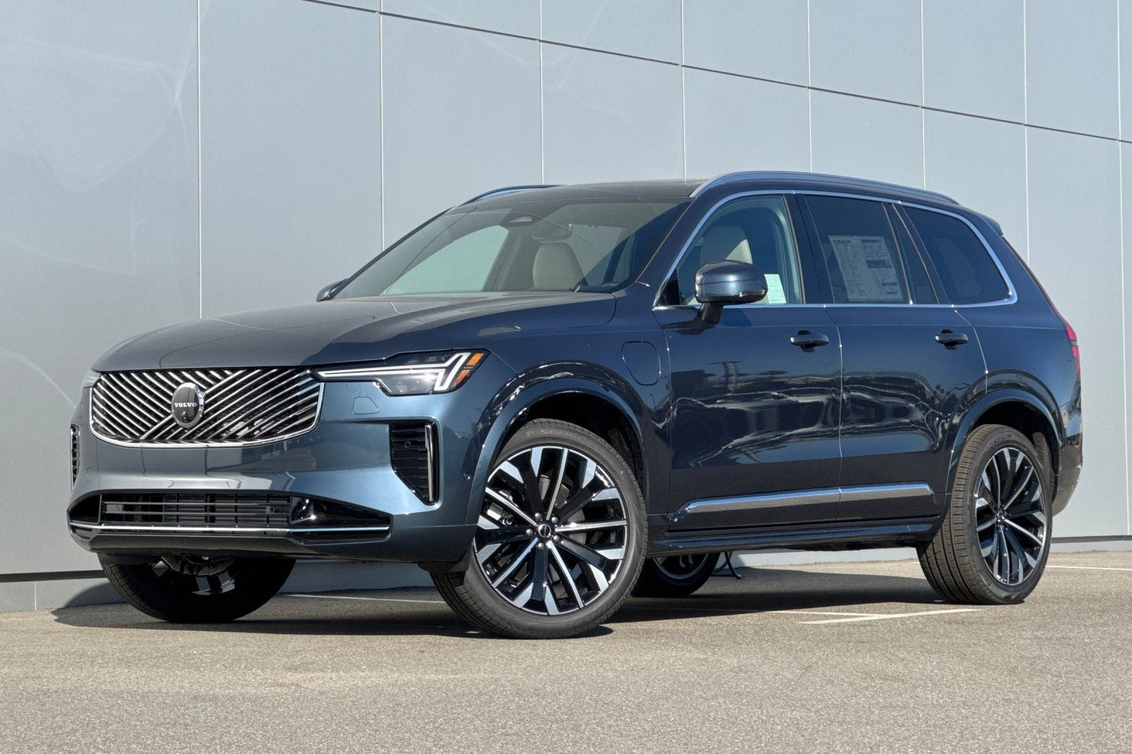 2026 Volvo XC90 Plug-In Hybrid T8 Ultra 7 Passenger