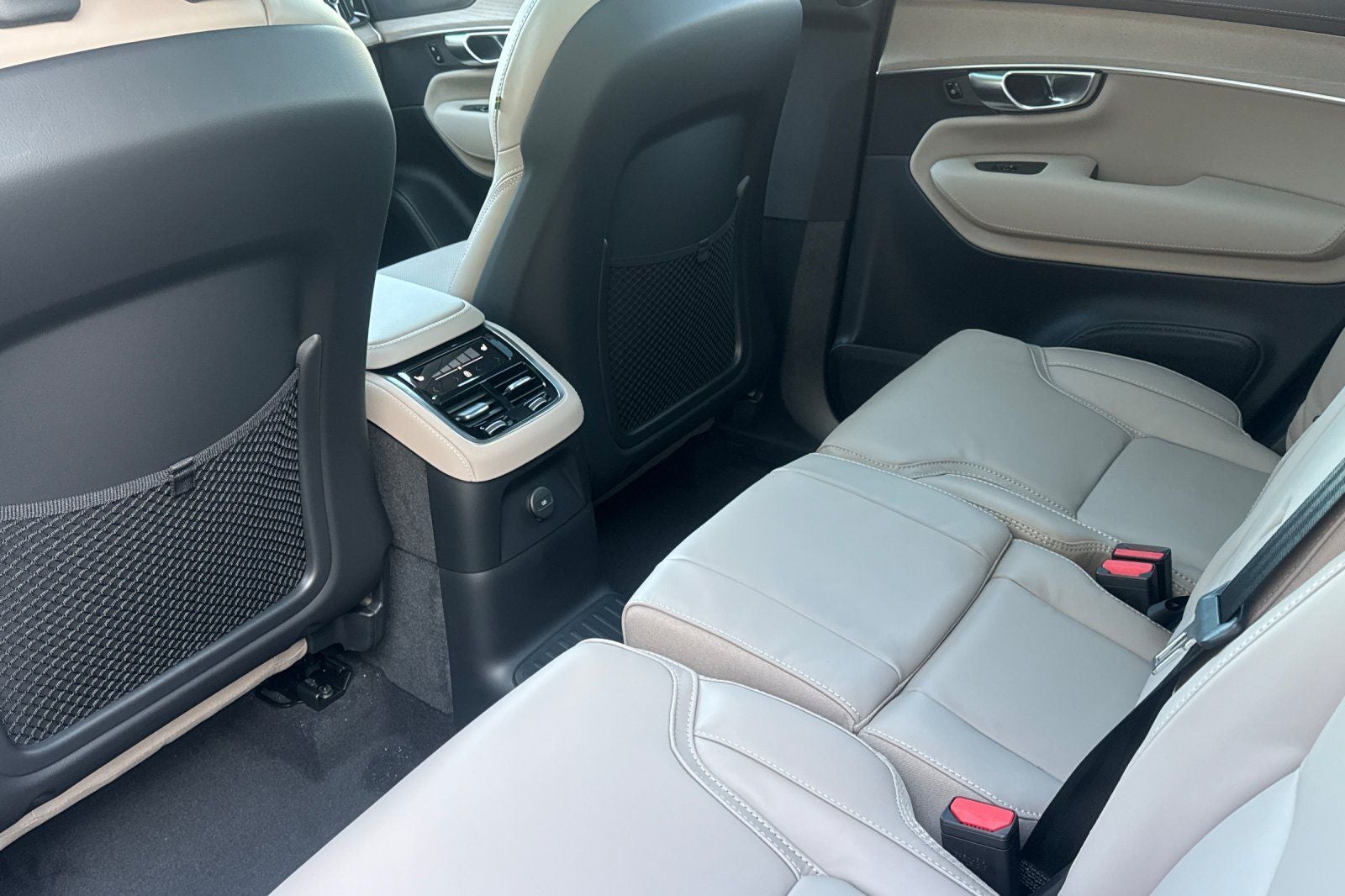 2026 Volvo XC90 Plug-In Hybrid T8 Ultra 7 Passenger