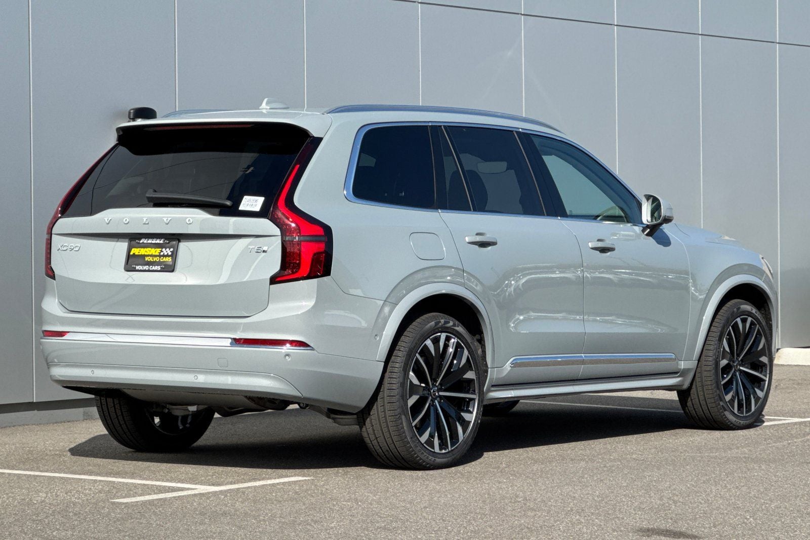 2026 Volvo XC90 Plug-In Hybrid T8 Ultra 7 Passenger
