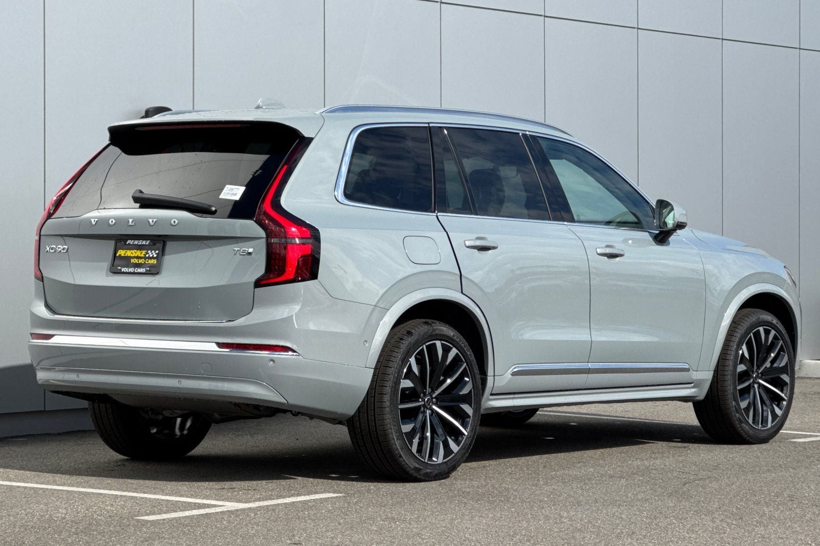 2026 Volvo XC90 Plug-In Hybrid T8 Ultra 7 Passenger