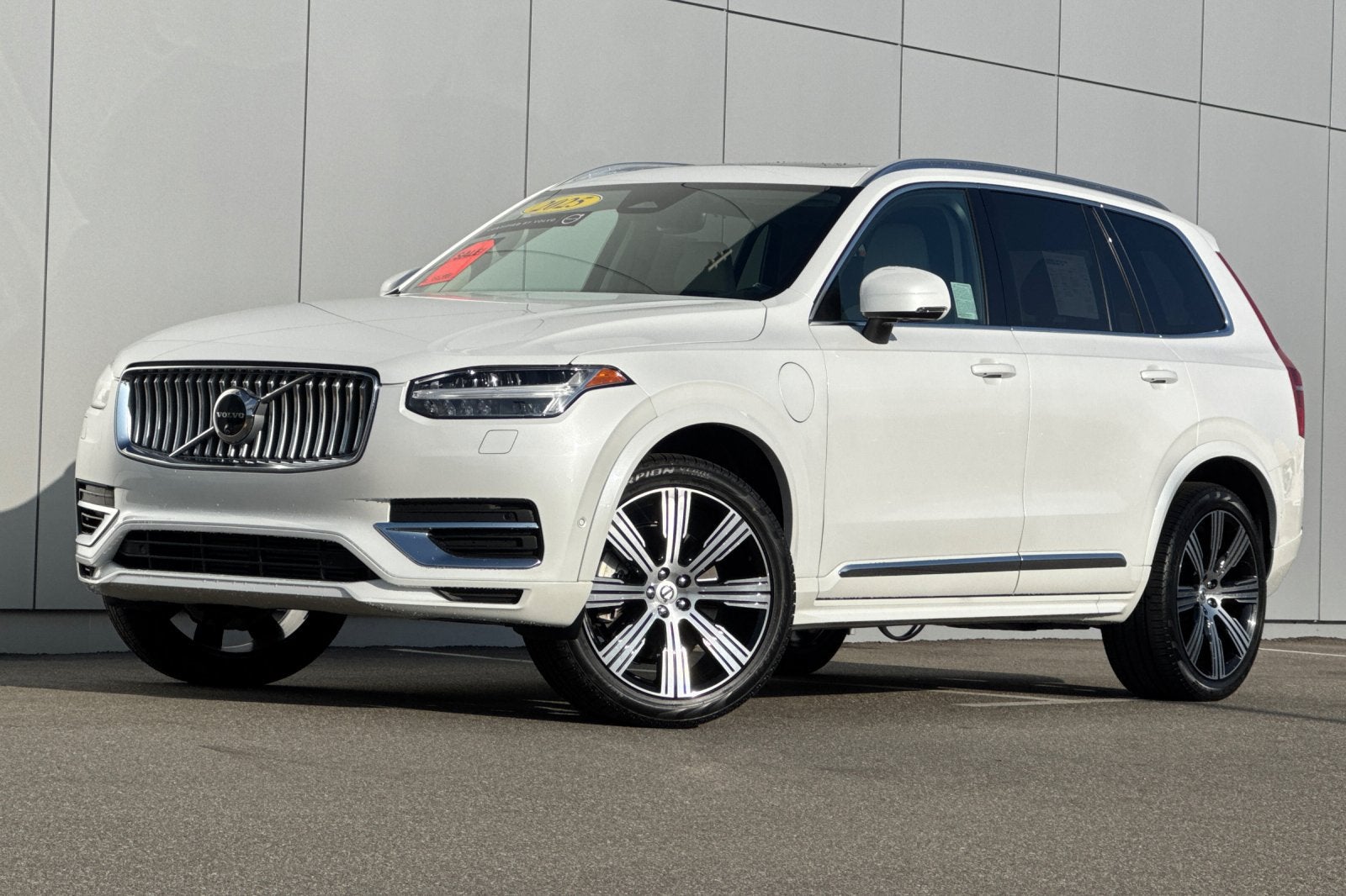 2025 Volvo XC90 Plug-In Hybrid T8 Ultra 7 Passenger