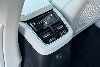 2025 Volvo XC90 Plug-In Hybrid T8 Ultra 7 Passenger