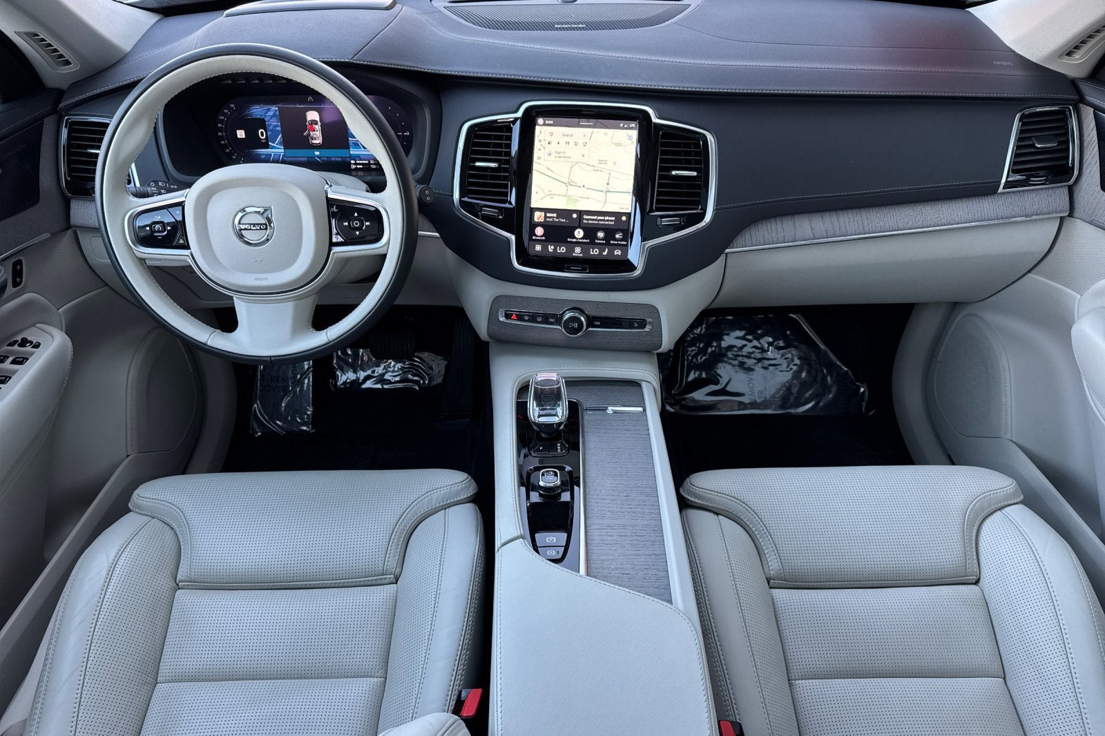 2025 Volvo XC90 Plug-In Hybrid T8 Ultra 7 Passenger