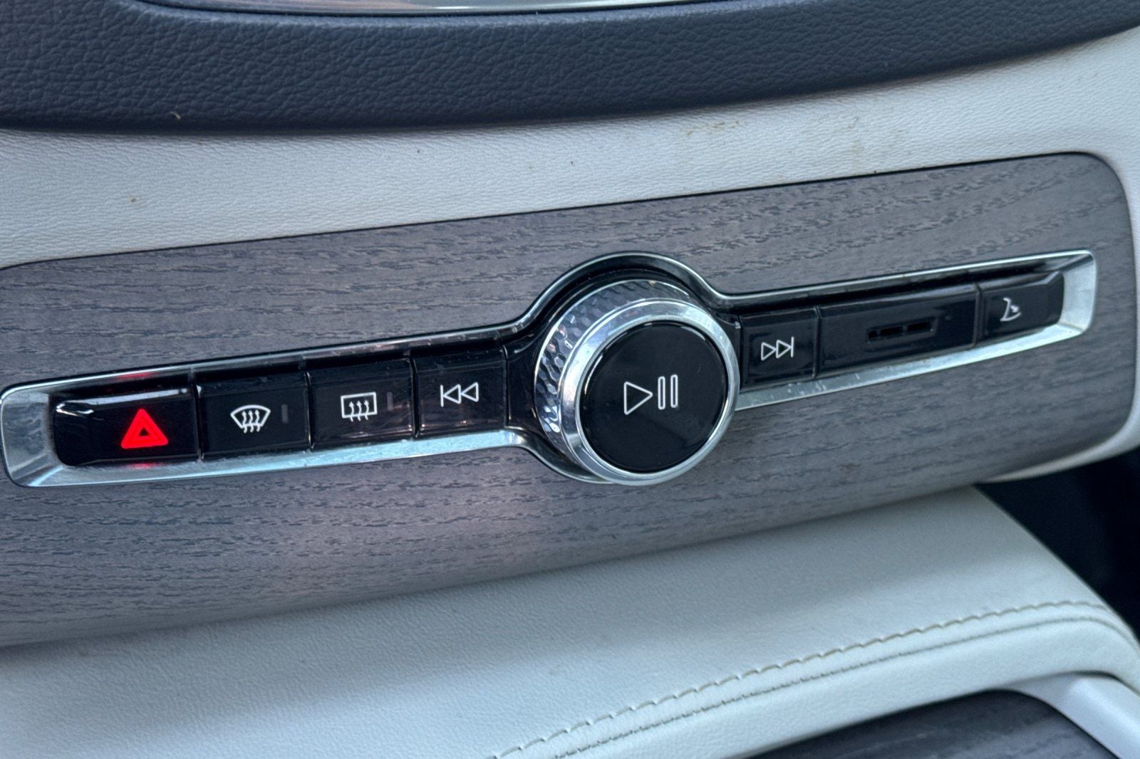 2025 Volvo XC90 Plug-In Hybrid T8 Ultra 7 Passenger