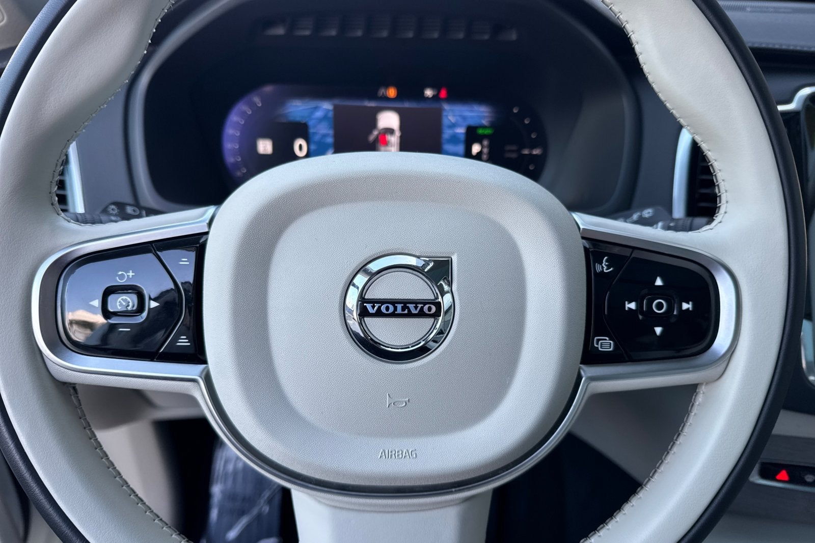 2025 Volvo XC90 Plug-In Hybrid T8 Ultra 7 Passenger