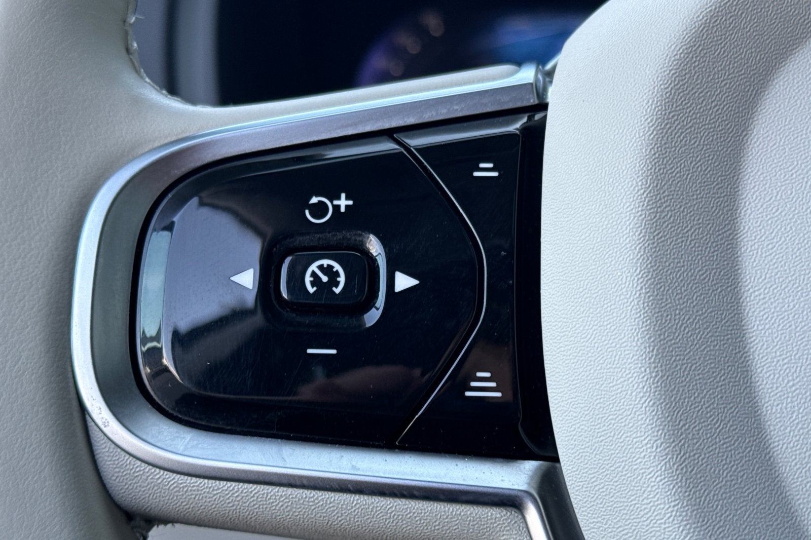 2025 Volvo XC90 Plug-In Hybrid T8 Ultra 7 Passenger
