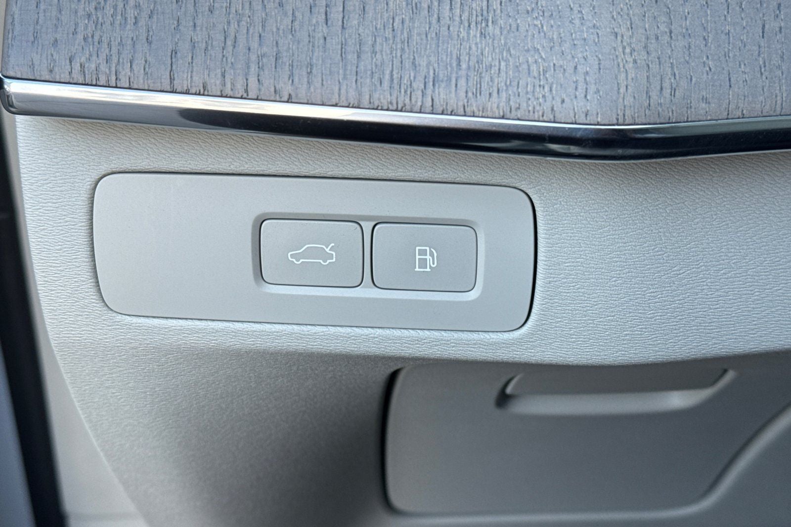 2025 Volvo XC90 Plug-In Hybrid T8 Ultra 7 Passenger