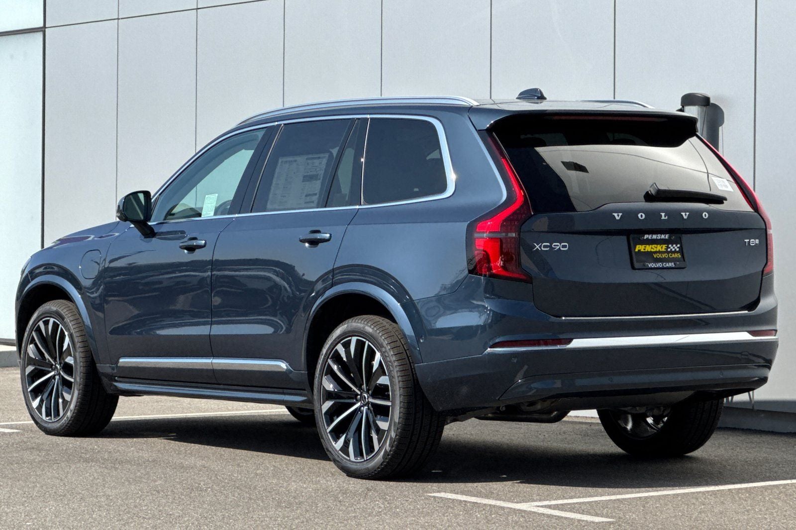 2026 Volvo XC90 Plug-In Hybrid T8 Ultra 7 Passenger