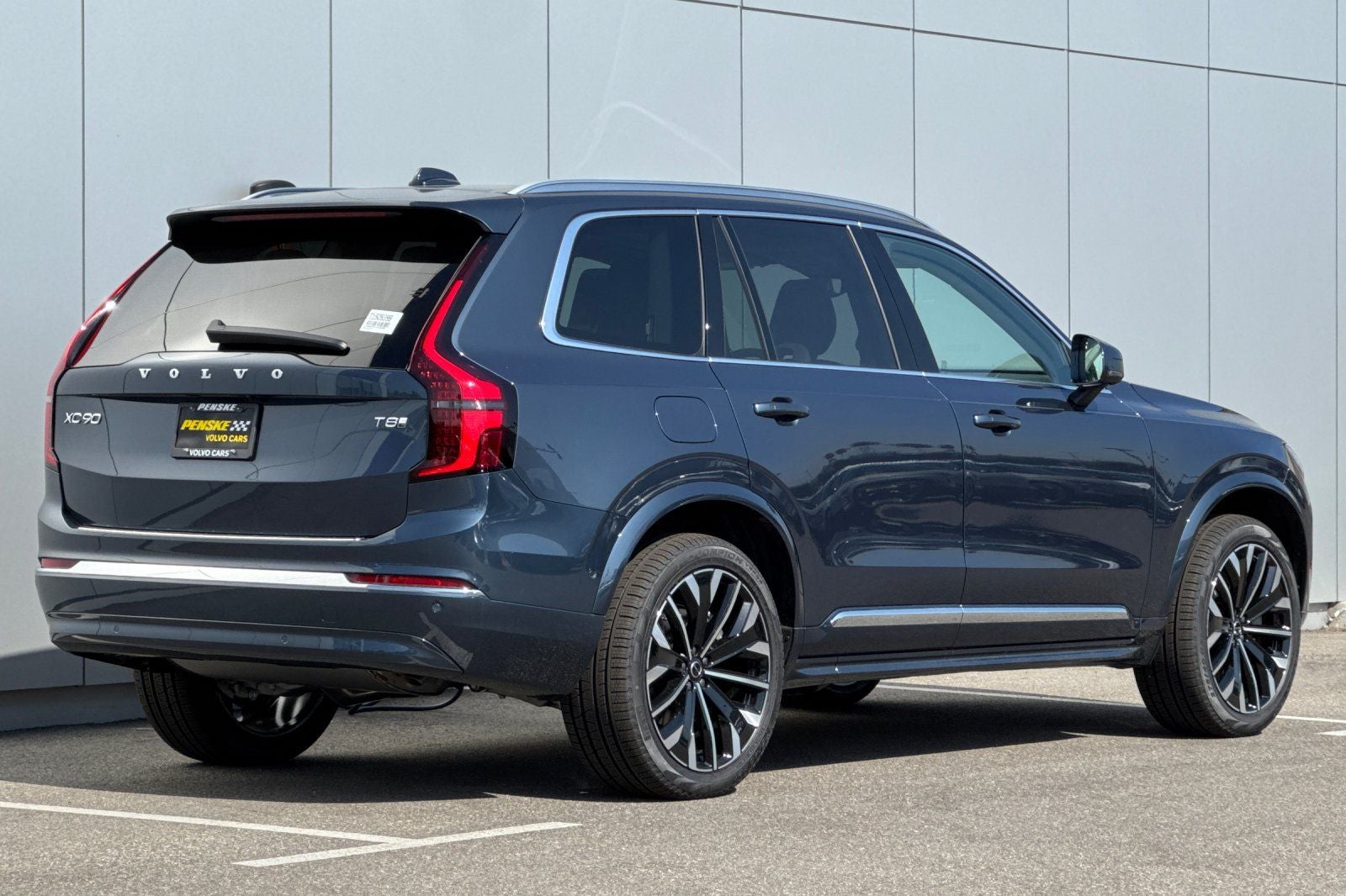 2026 Volvo XC90 Plug-In Hybrid T8 Ultra 7 Passenger
