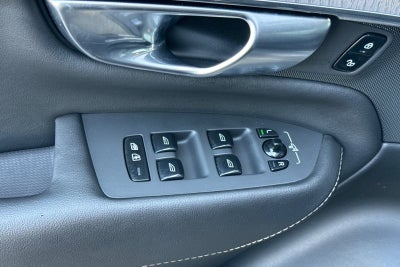 2025 Volvo XC90 Plug-In Hybrid T8 Ultra 7 Passenger