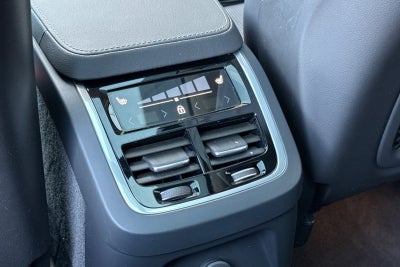 2025 Volvo XC90 Plug-In Hybrid T8 Ultra 7 Passenger