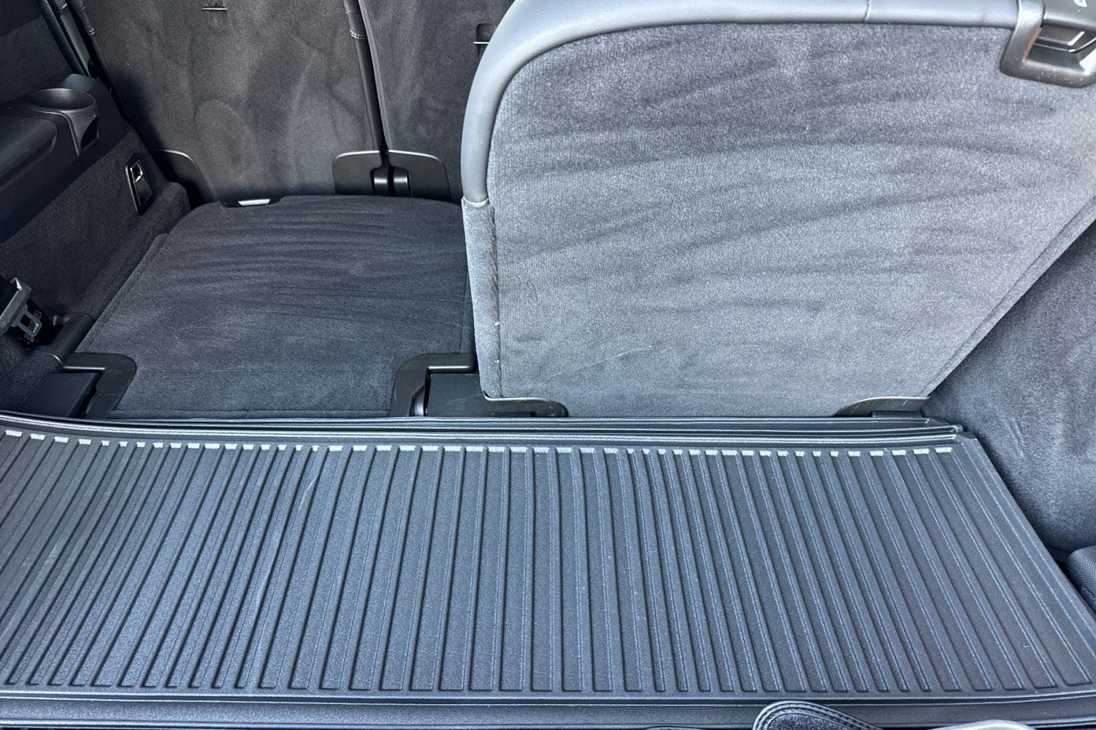 2025 Volvo XC90 Plug-In Hybrid T8 Ultra 7 Passenger
