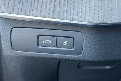 2025 Volvo XC90 Plug-In Hybrid T8 Ultra 7 Passenger