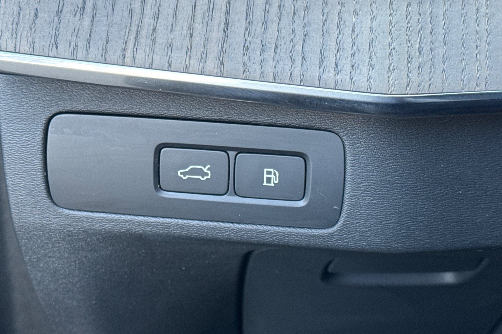 2025 Volvo XC90 Plug-In Hybrid T8 Ultra 7 Passenger