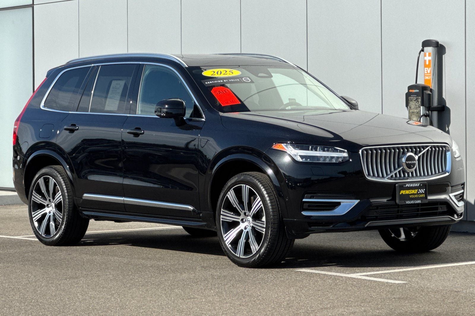 2025 Volvo XC90 Plug-In Hybrid T8 Ultra 7 Passenger