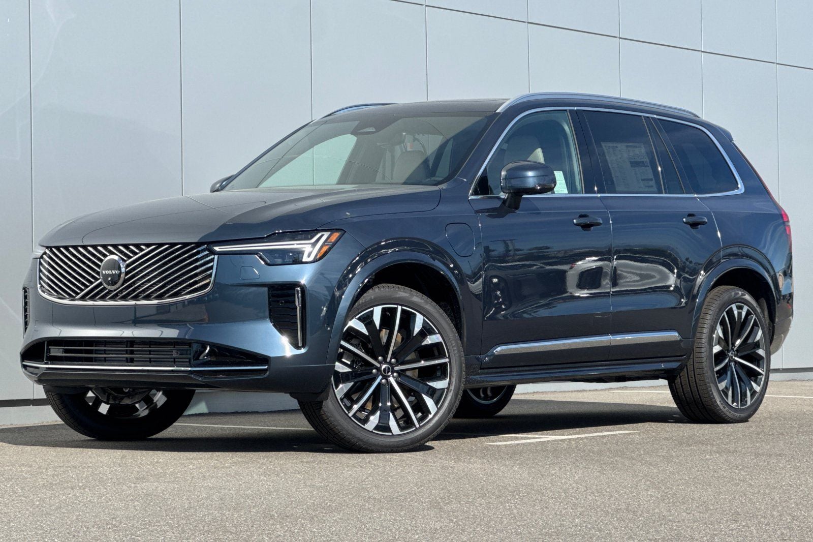 2026 Volvo XC90 Plug-In Hybrid T8 Ultra 7 Passenger