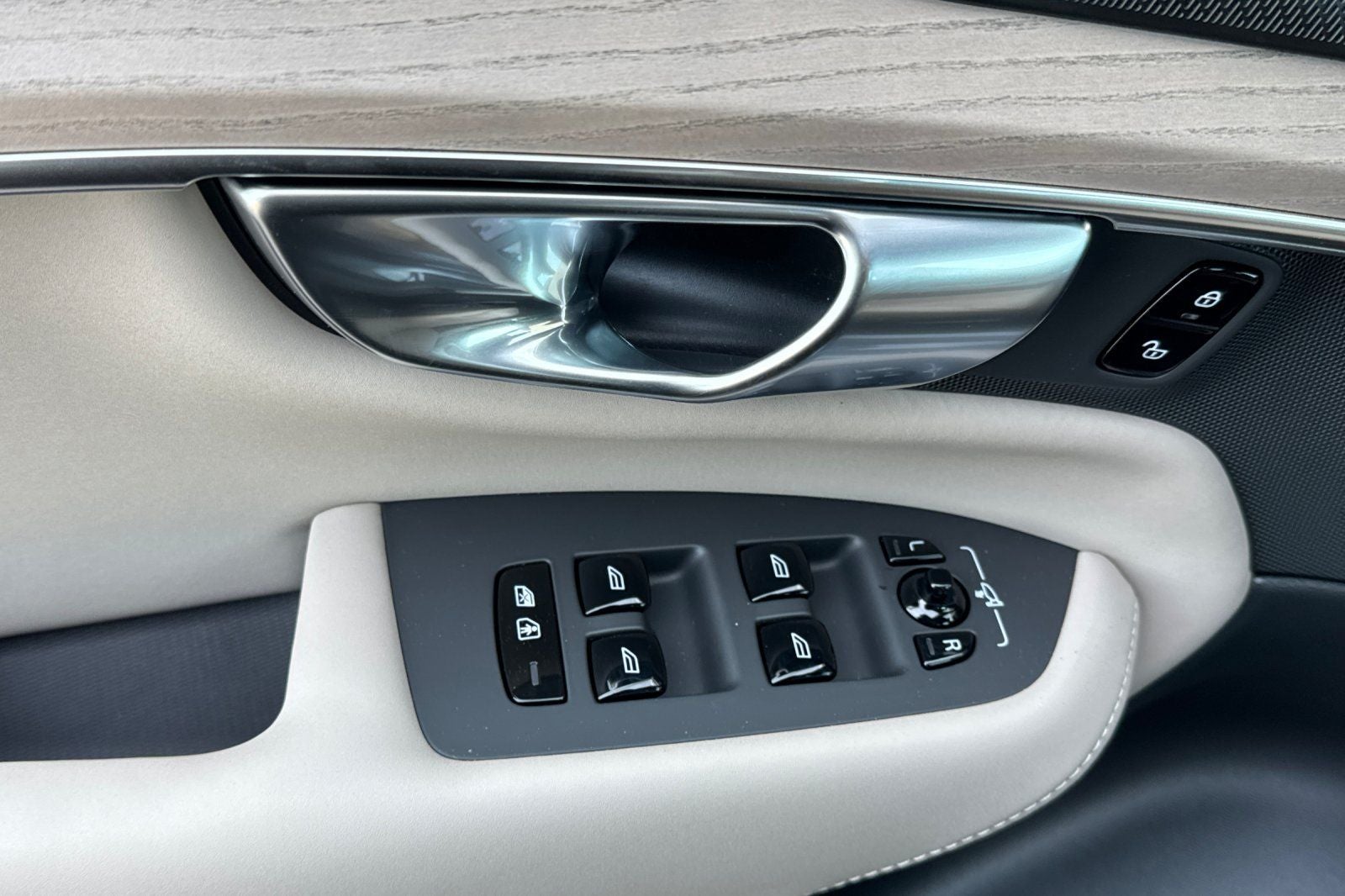 2026 Volvo XC90 Plug-In Hybrid T8 Ultra 7 Passenger