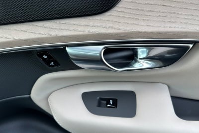 2026 Volvo XC90 Plug-In Hybrid T8 Ultra 7 Passenger