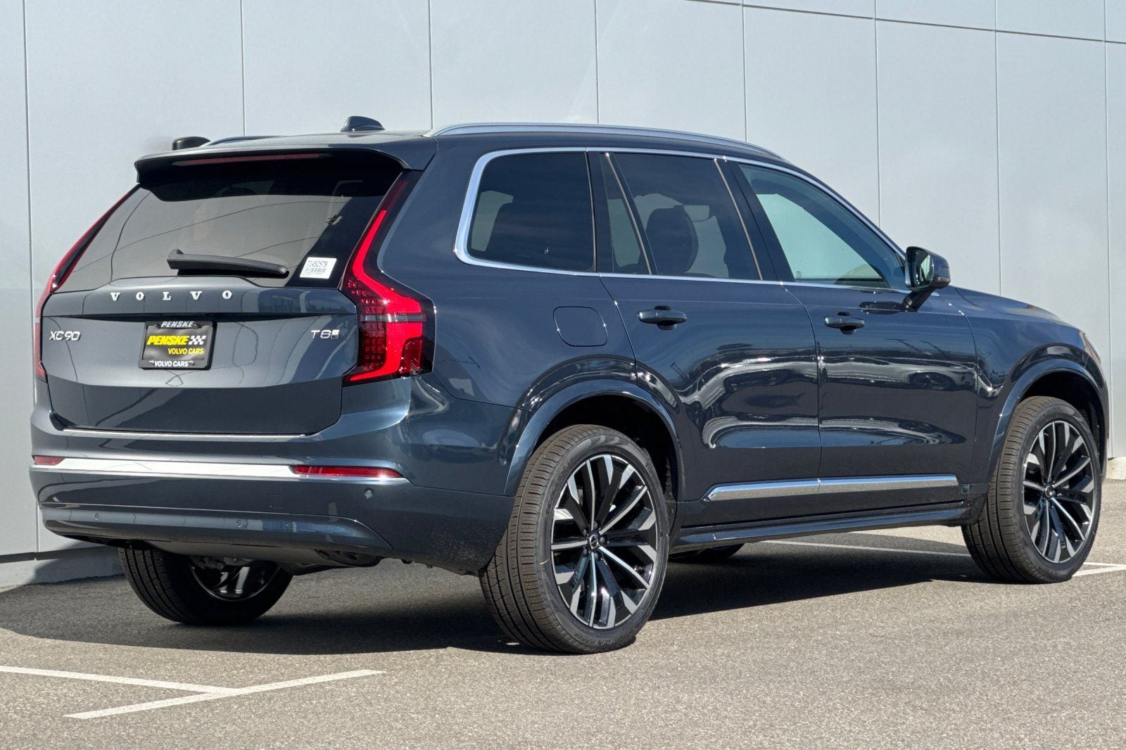 2026 Volvo XC90 Plug-In Hybrid T8 Ultra 7 Passenger