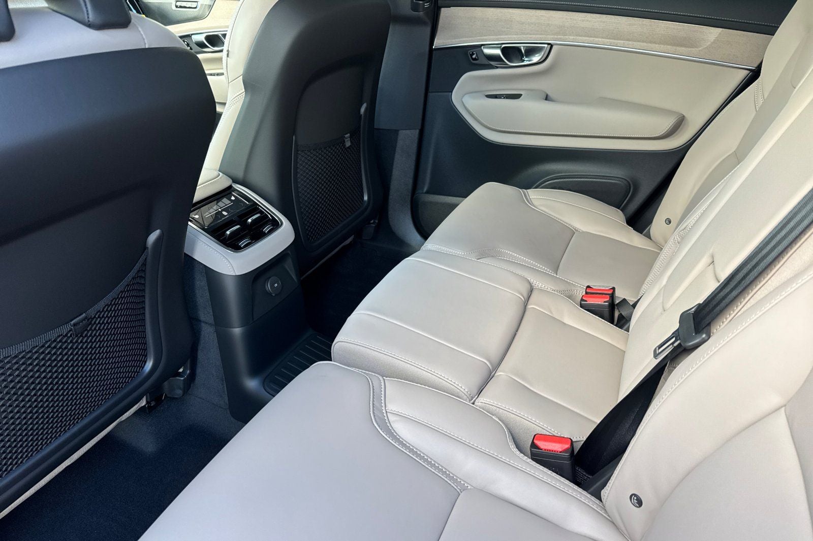 2026 Volvo XC90 Plug-In Hybrid T8 Ultra 7 Passenger