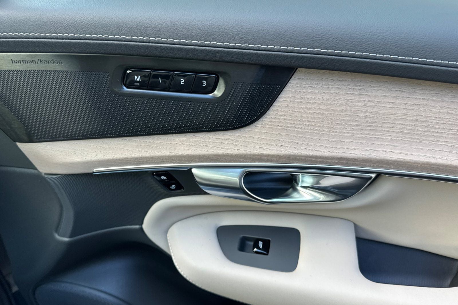 2026 Volvo XC90 Plug-In Hybrid T8 Ultra 7 Passenger