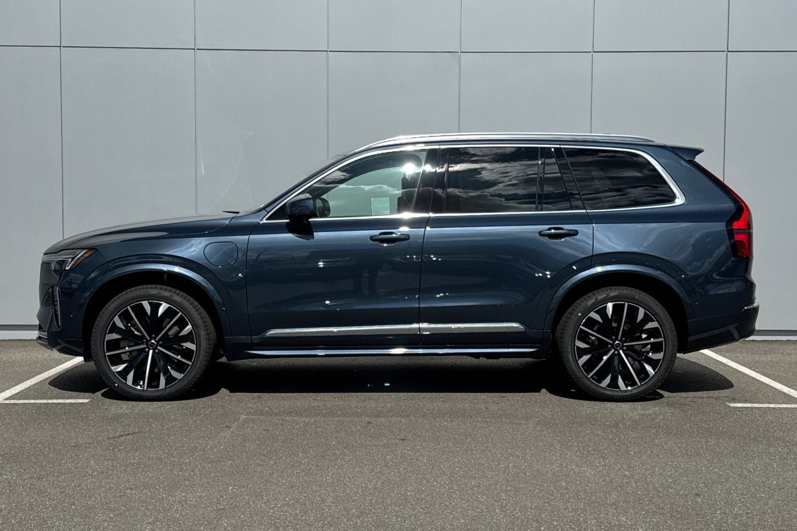 2026 Volvo XC90 Plug-In Hybrid T8 Ultra 7 Passenger