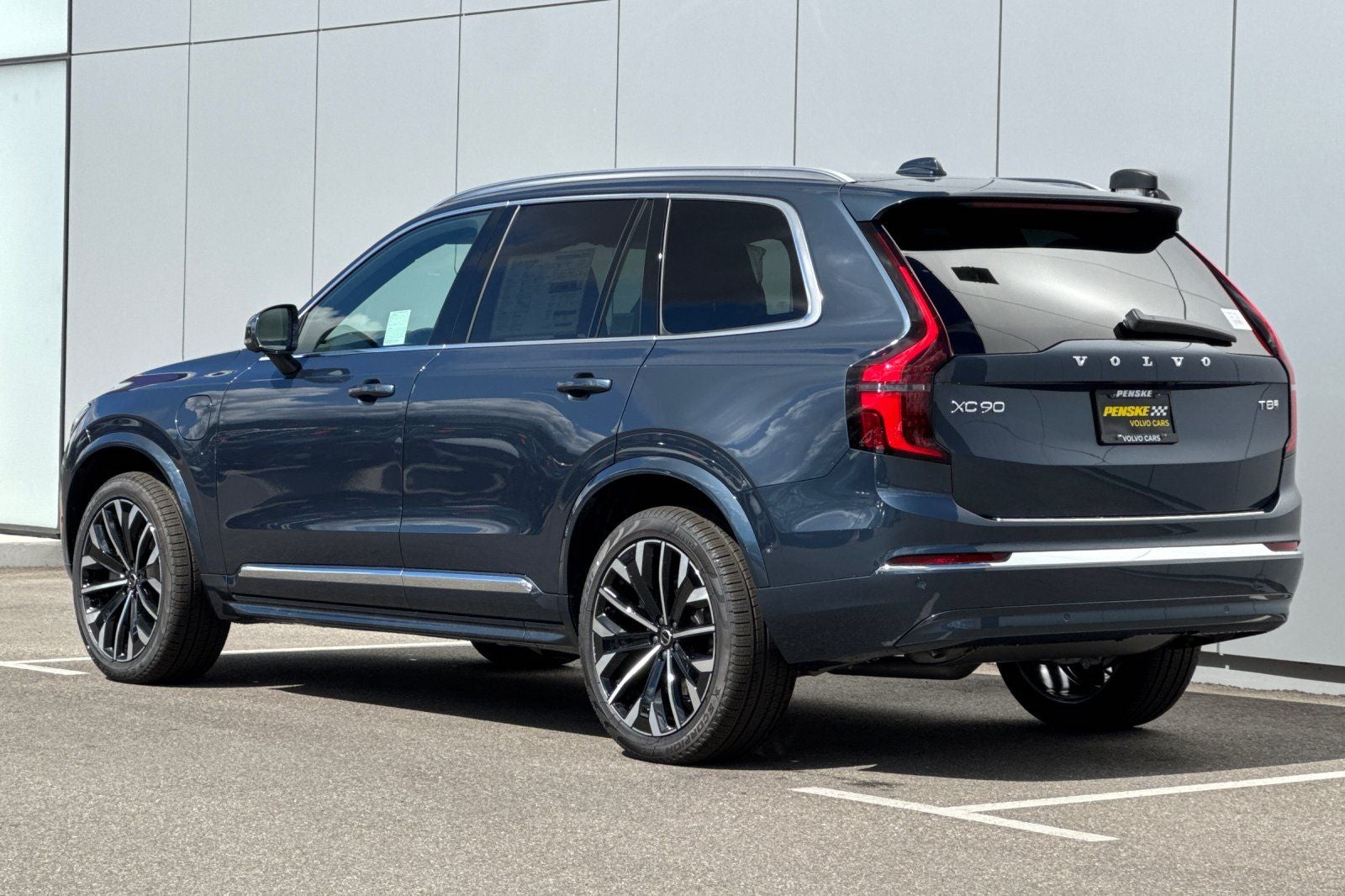 2026 Volvo XC90 Plug-In Hybrid T8 Ultra 7 Passenger